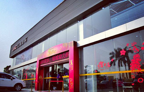 春節(jié)汽車4s店祝福短信群發(fā)內(nèi)容